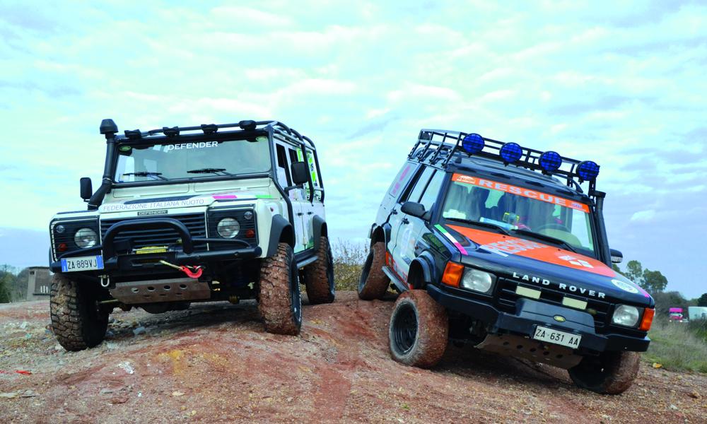 Land Rover Defender 110 e Discovery 2, pronte a salvarti la vita