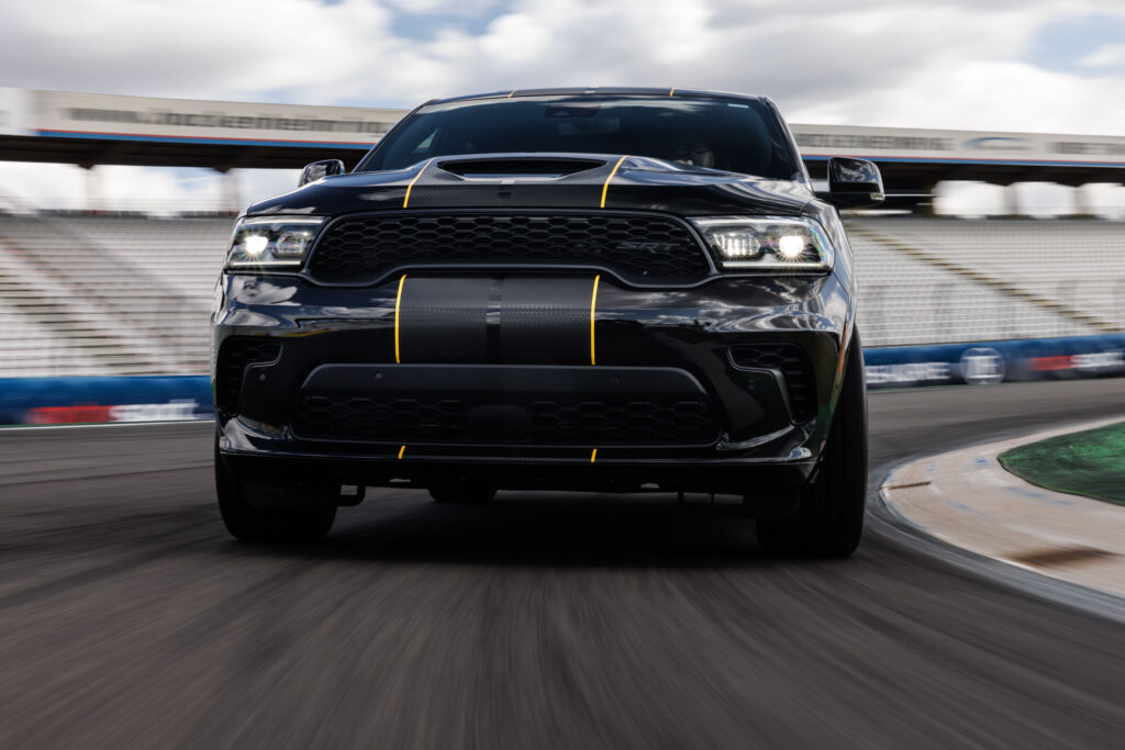 Dodge Durango SRT 392 AlcHEMI: una celebrazione del 6.4 V8