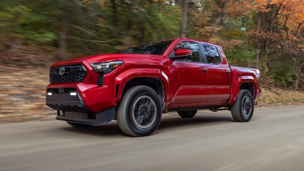 Toyota Tacoma TRD 2024, l'ultimo pick-up con cambio manuale